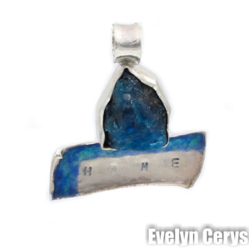 pandantiv casuta apatit