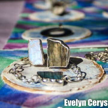 Inel labradorit cu piatra lunii